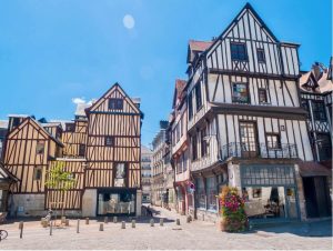 Pourquoi les métiers du patrimoine reviennent en force