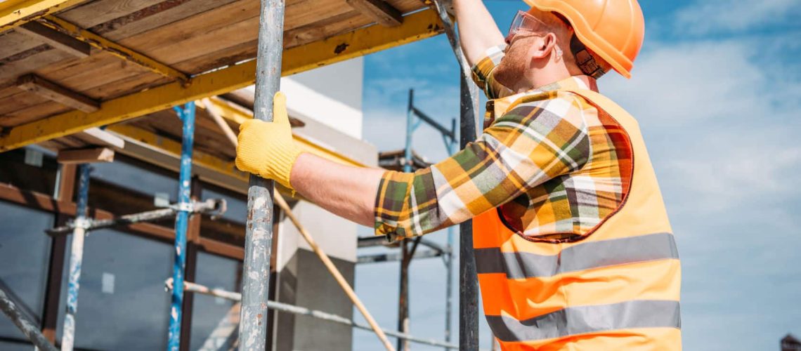 Échafaudages fixes et roulants : lequel choisir ?