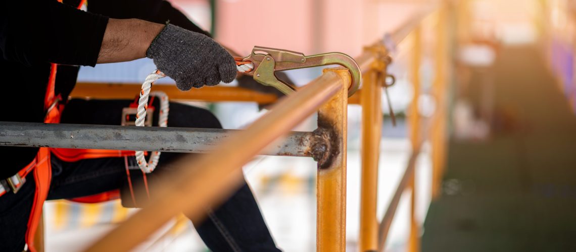 Comment éviter les chutes de hauteurs sur les chantiers ?