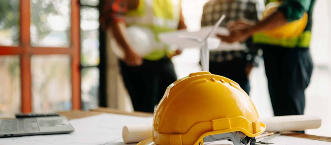sécuriser son chantier pendant la période estivale : les bonnes pratiques à adopter