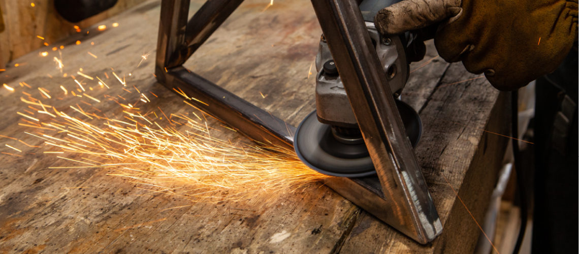 Formations obligatoires pour les serruriers-métalliers sur chantier - Maformationbatiment